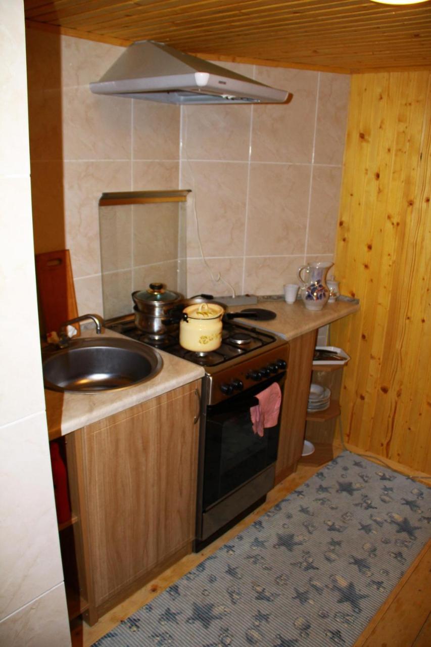Hotel У Андрія à Yaremtche Extérieur photo